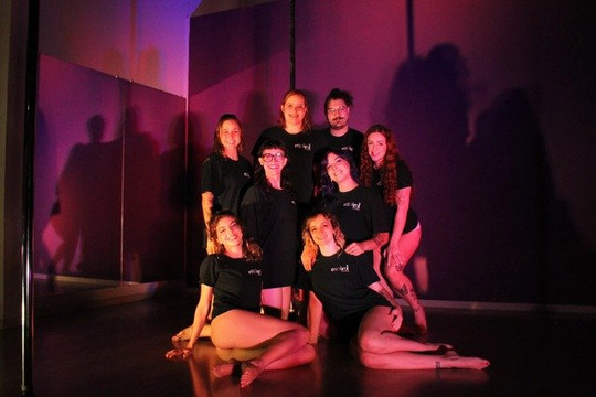 Imagem 3 da galeria do parceiro Espiral Pole e Dança
