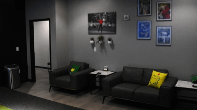 Imagen 3 de la galería del partner Swing365 Golf West Des Moines