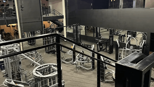 Image 1 from Lions Den Chico partner gallery