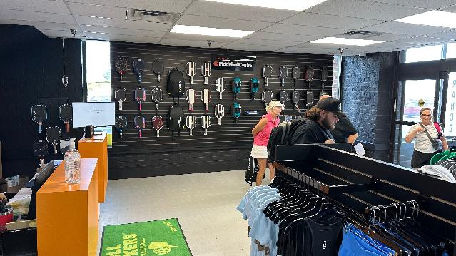 Image 1 from Dill Dinkers Pickleball Hamilton-Fairfield, Cincinnati partner gallery