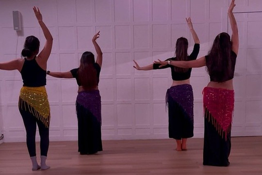 Bild 3 von Bolly It Out - Bollywood Dance in Berlin Partnergalerie