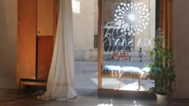 Imagen 2 de la galería del partner Ioga Sants Projecte Connecta't