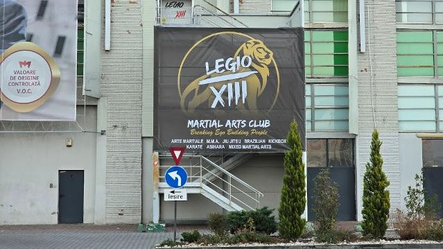 Imaginea 2 din Legio XIII galeria partenerului