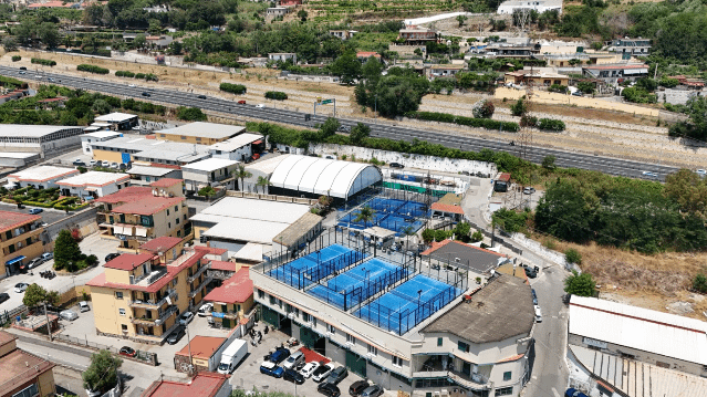 Immagine 2 dalla galleria del partner Azul padel Agnano