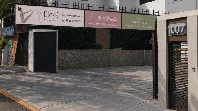 Imagen 2 de la galería del partner Áurea Élevé Pilates & Barre