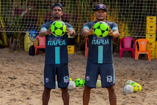 Imagem 2 da galeria do parceiro Futevôlei Itapuã Unidade Praia