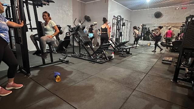 Imagem 3 da galeria do parceiro GARAGEM ESTÚDIO DE MUSCULAÇÃO