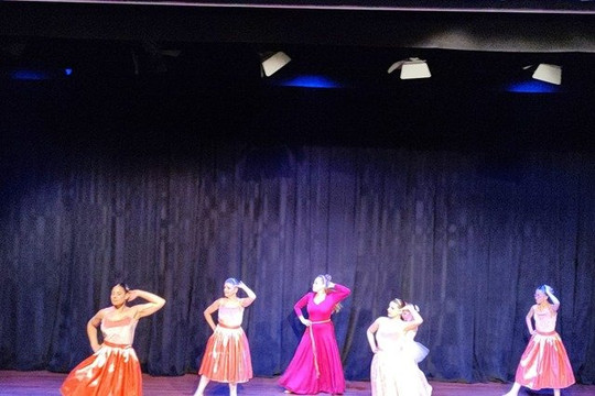 Imagem 3 da galeria do parceiro Isabel Moreno Escola de Dança e Artes