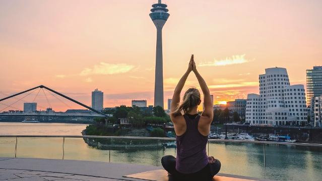 Imagem 1 da galeria do parceiro Vinyasa Outdoor Yoga