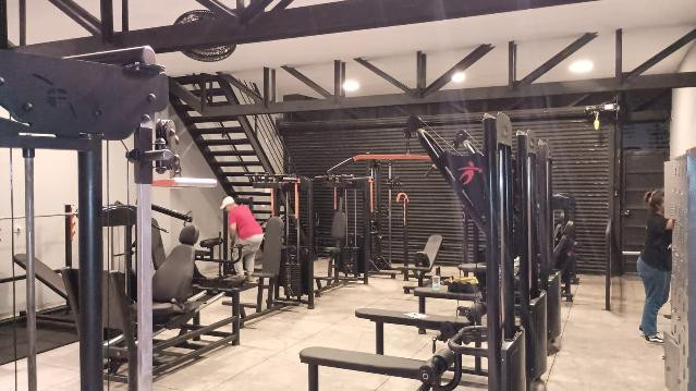 Imagem 3 da galeria do parceiro PowerFit Academia