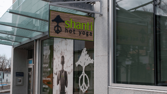 Image 2 de la galerie du partenaire Shanti Hot Yoga Halifax