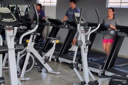 Imagem 1 da galeria do parceiro Academia Eizzy Fit - Guatupê