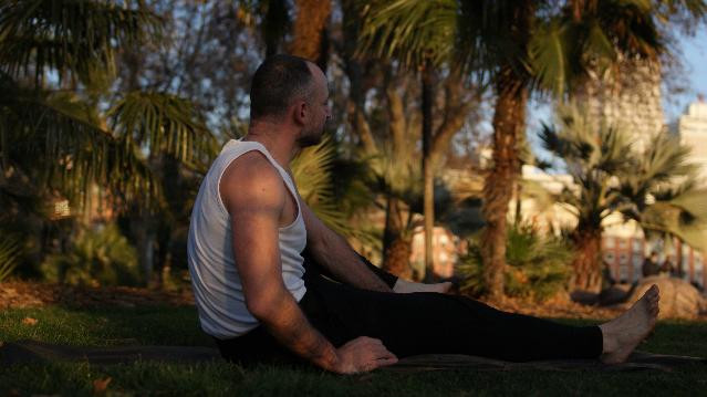 Imagem 3 da galeria do parceiro Yo-Jo, Yoga with José