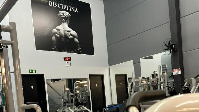 Imagem 1 da galeria do parceiro Academia Oeste Fitness