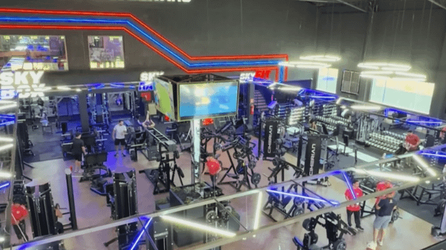 Imagem 3 da galeria do parceiro SKYFIT ACADEMIA SAN GENARO