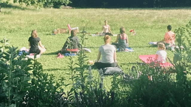 Bild 1 von Yoga Atelier Weyarn Partnergalerie