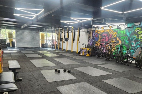 Imagem 1 da galeria do parceiro B Strong