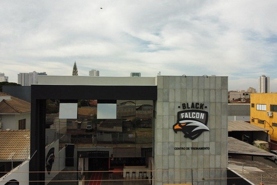 Imagem 1 da galeria do parceiro Black Falcon