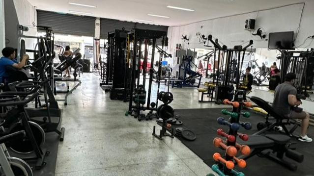 Imagem 1 da galeria do parceiro Rainhos Gym2
