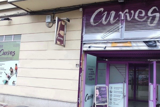 Imagen 2 de la galería del partner Curves Salamanca- Salesas