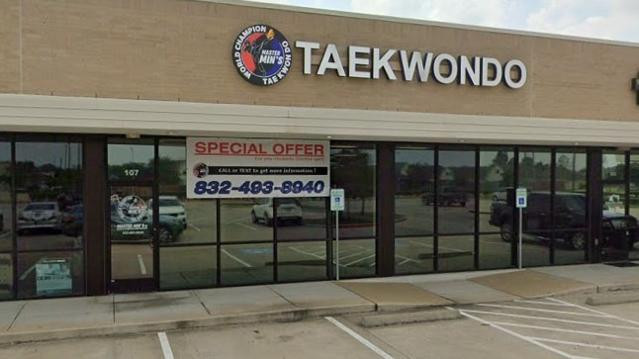 Image 2 from Master Min's World Champion Taekwondo partner gallery