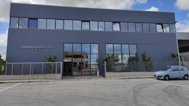 Immagine 2 dalla galleria del partner Monopoli Padel Club by PalaKendro
