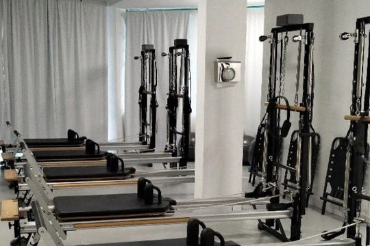 Imagen 1 de la galería del partner REVO PILATES ESTUDIO
