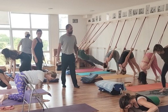 Imagem 1 da galeria do parceiro Studio Iyengar Yoga