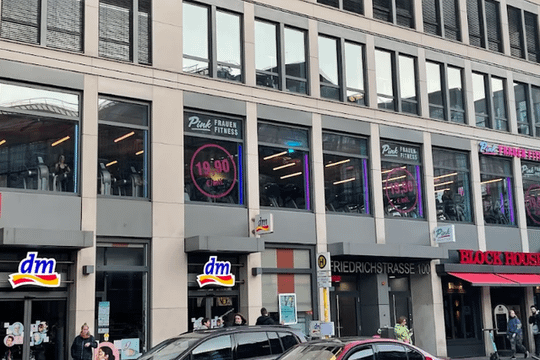 Bild 2 von Pink Frauen Fitness Partnergalerie