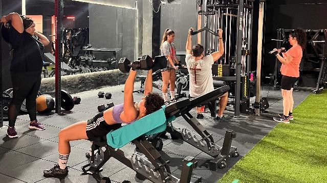 Imagen 2 de la galería del partner Holy Cross