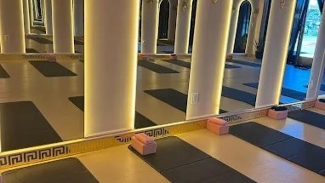 Image 2 from Emosa Pilates Garden Grove partner gallery