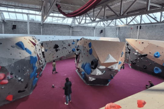 Bild 3 von einstein Boulderhalle Recklinghausen Partnergalerie