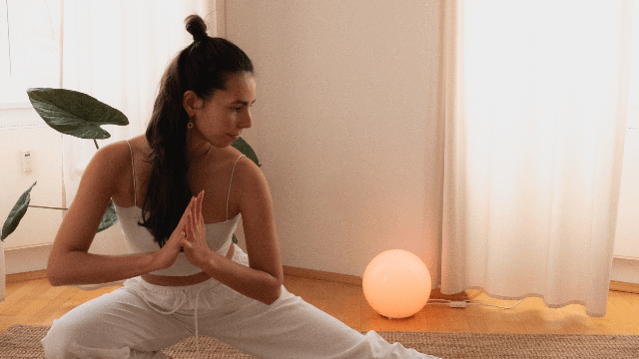 Bild 3 von YOGA im Café etisch. 🧘🏽♀️ Partnergalerie