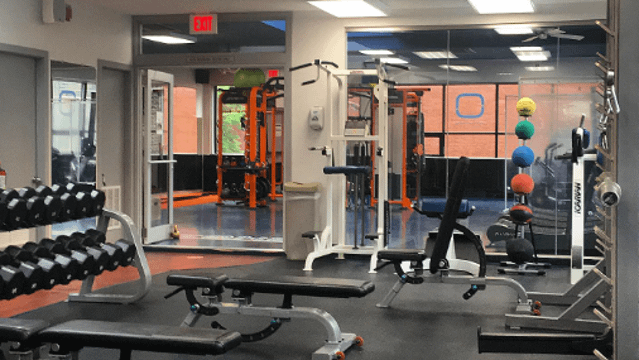 Image 1 from Beacon Hill Athletic Clubs - Wellesley partner gallery