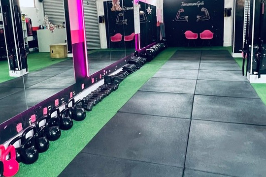 Imagem 1 da galeria do parceiro LCFit - Treinamento Feminino