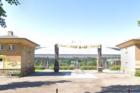 Bild 2 von Georg-Arnhold- Bad Schwimmhalle Partnergalerie