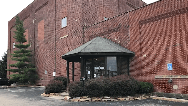 Image 2 from RockQuest Climbing Center partner gallery