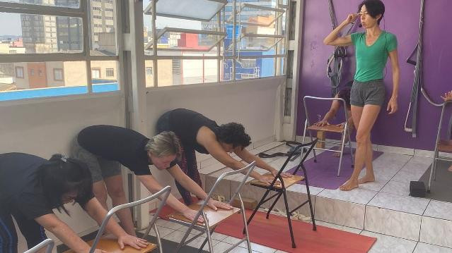 Imagem 1 da galeria do parceiro Yoga Pé no Chão