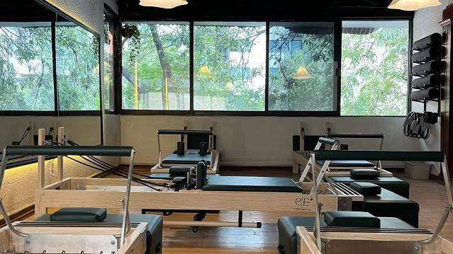Imagen 3 de la galería del partner Crisol Estudio Pilates Reformer
