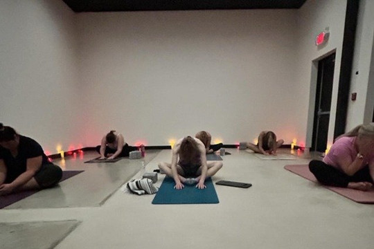 Image 1 from Evolve Yoga Lounge partner gallery