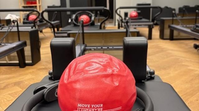 Image 3 from Frame - Victoria partner gallery