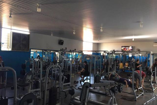 Imagem 3 da galeria do parceiro Academia Pingo D'Água Sport Center