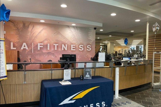 Image 2 from LA Fitness - EAST LOOP partner gallery