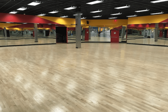 Image 3 from Fitness Connection Greenspoint partner gallery