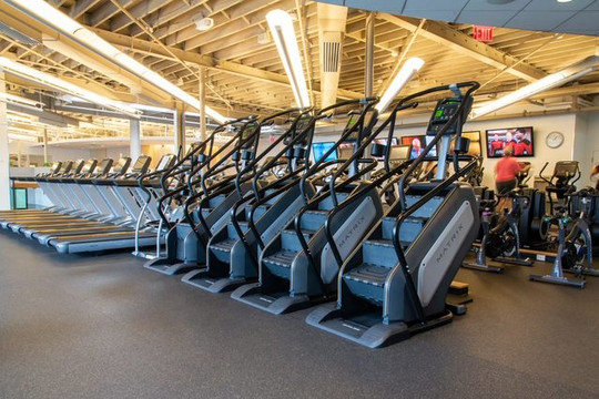 Image 1 from Healthworks Coolidge Corner - Women Only partner gallery