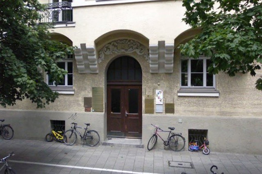 Bild 2 von BALLET-barre Schwabing Partnergalerie