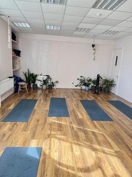 Image 3 from Fold Yoga Leyton partner gallery