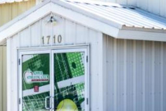 Image 2 from Club Apple Indoor Tennis & Pickleball partner gallery