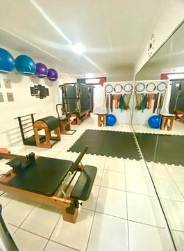 Imagem 2 da galeria do parceiro Simetria Pilates e Equilíbrio