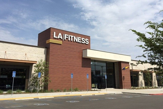 Image 2 from LA Fitness - PARADISE VALLEY partner gallery
